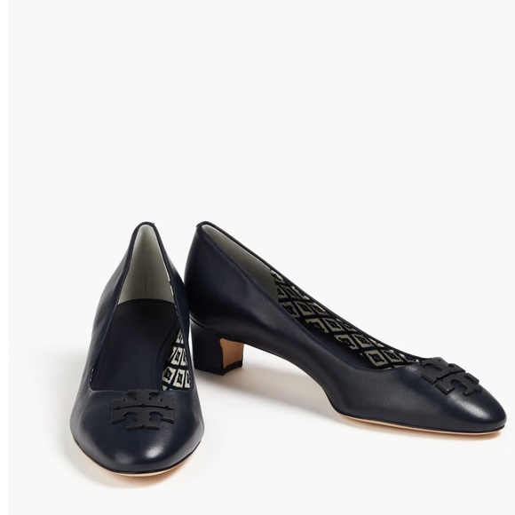 TORY BURCH
Raleigh embellished leather pumps 6.5M Excellent Condition - Picture 2 of 8